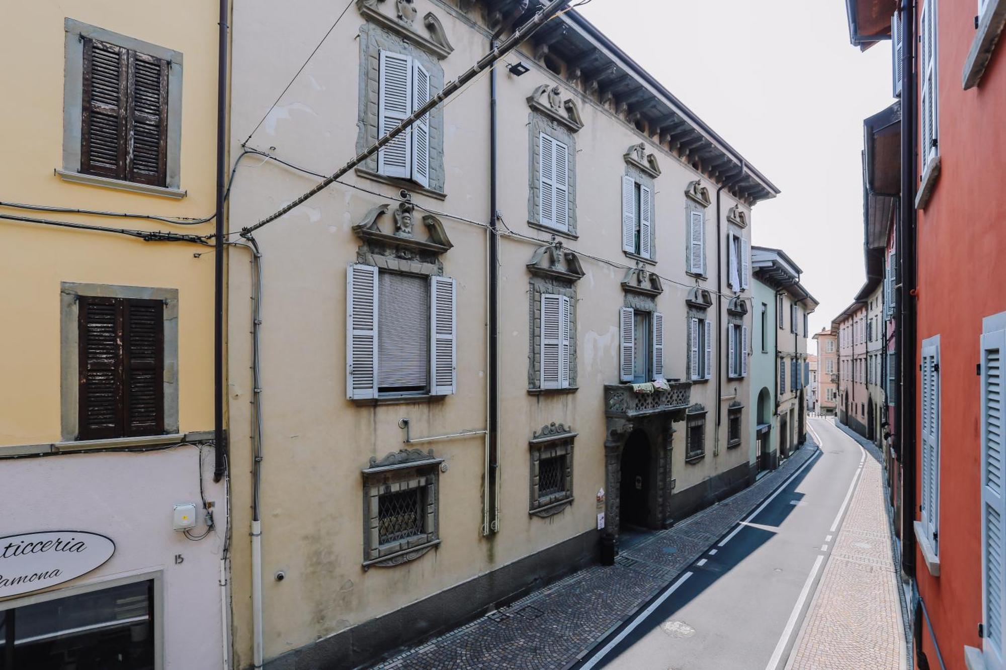 Flat Mazzini 6 Alzano Lombardo Exterior foto
