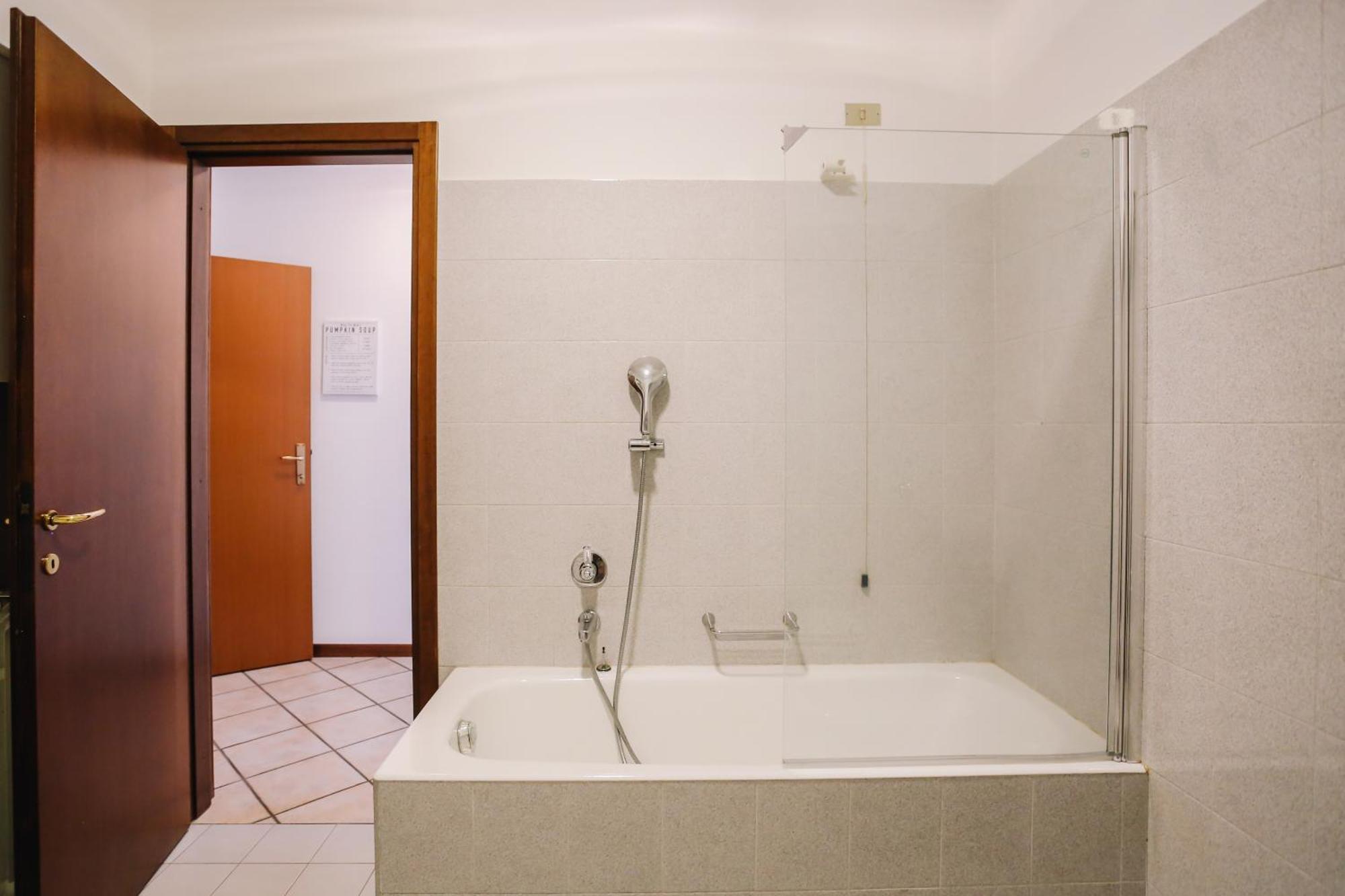 Flat Mazzini 6 Alzano Lombardo Exterior foto