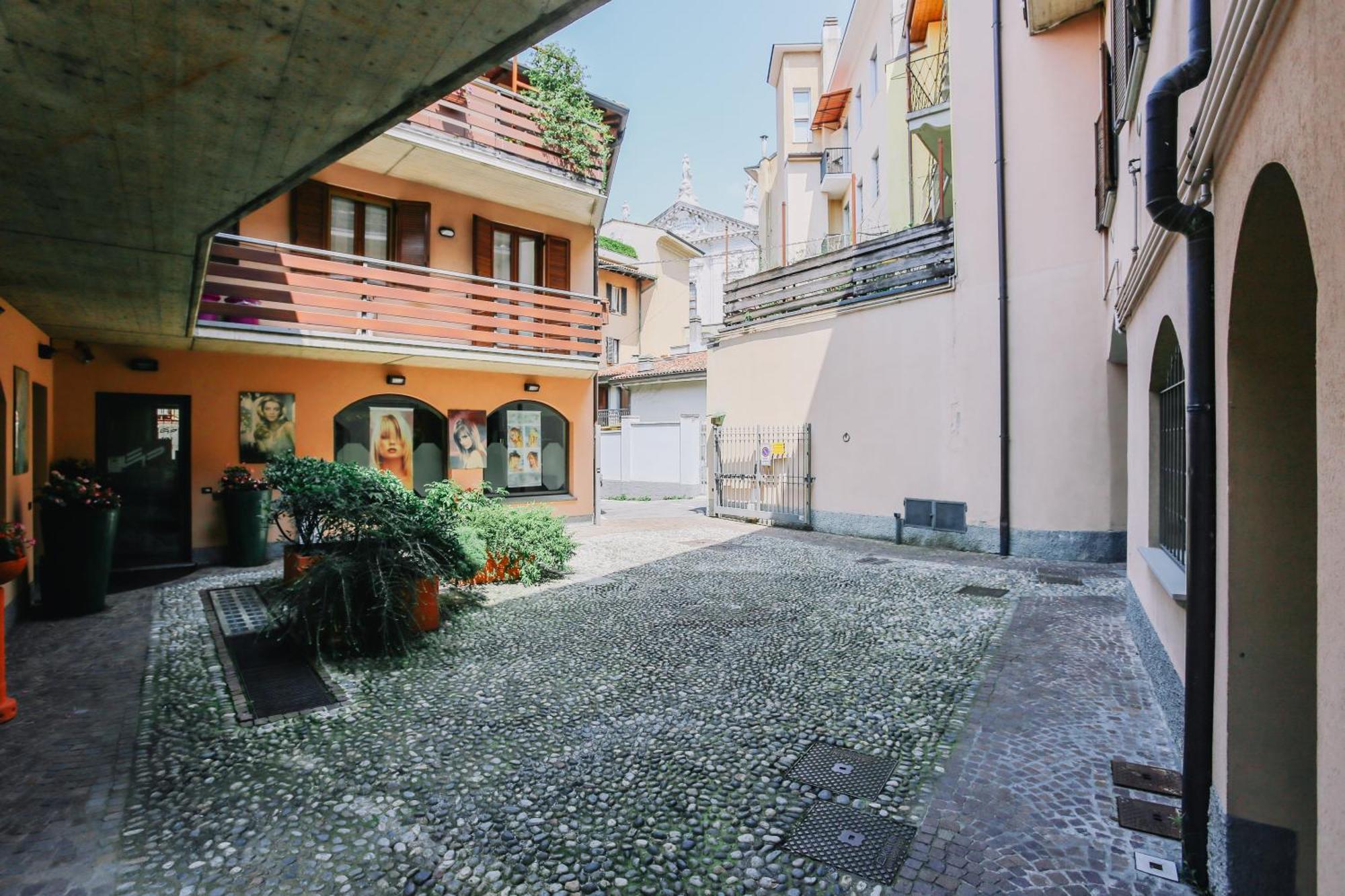 Flat Mazzini 6 Alzano Lombardo Exterior foto